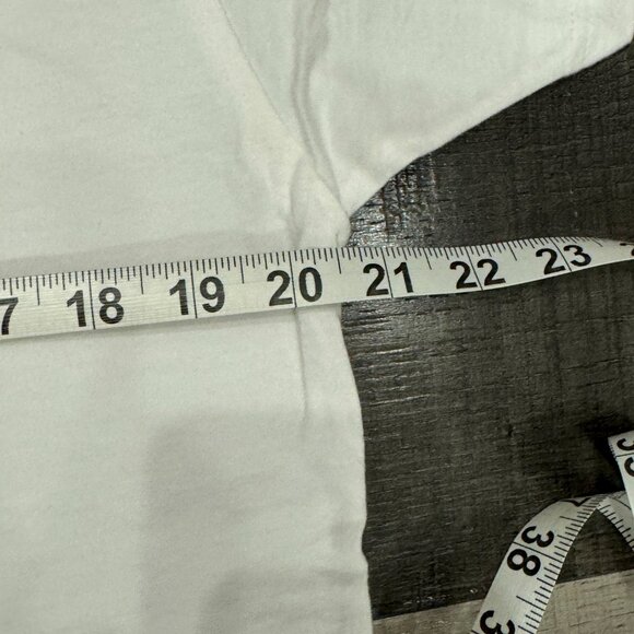 Iggy Azalea The New Classic Tour Shirt Size L - Picture 3 of 4